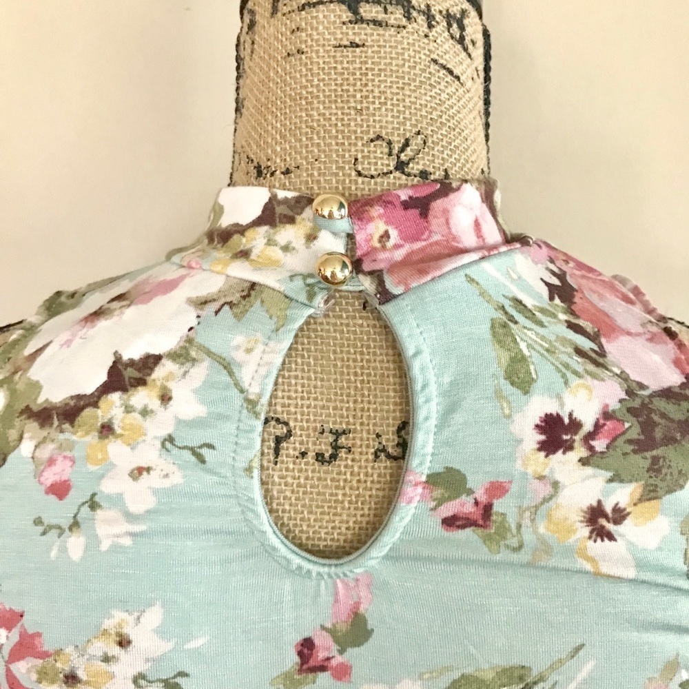Floral choker mini dress - Picture 7 of 8